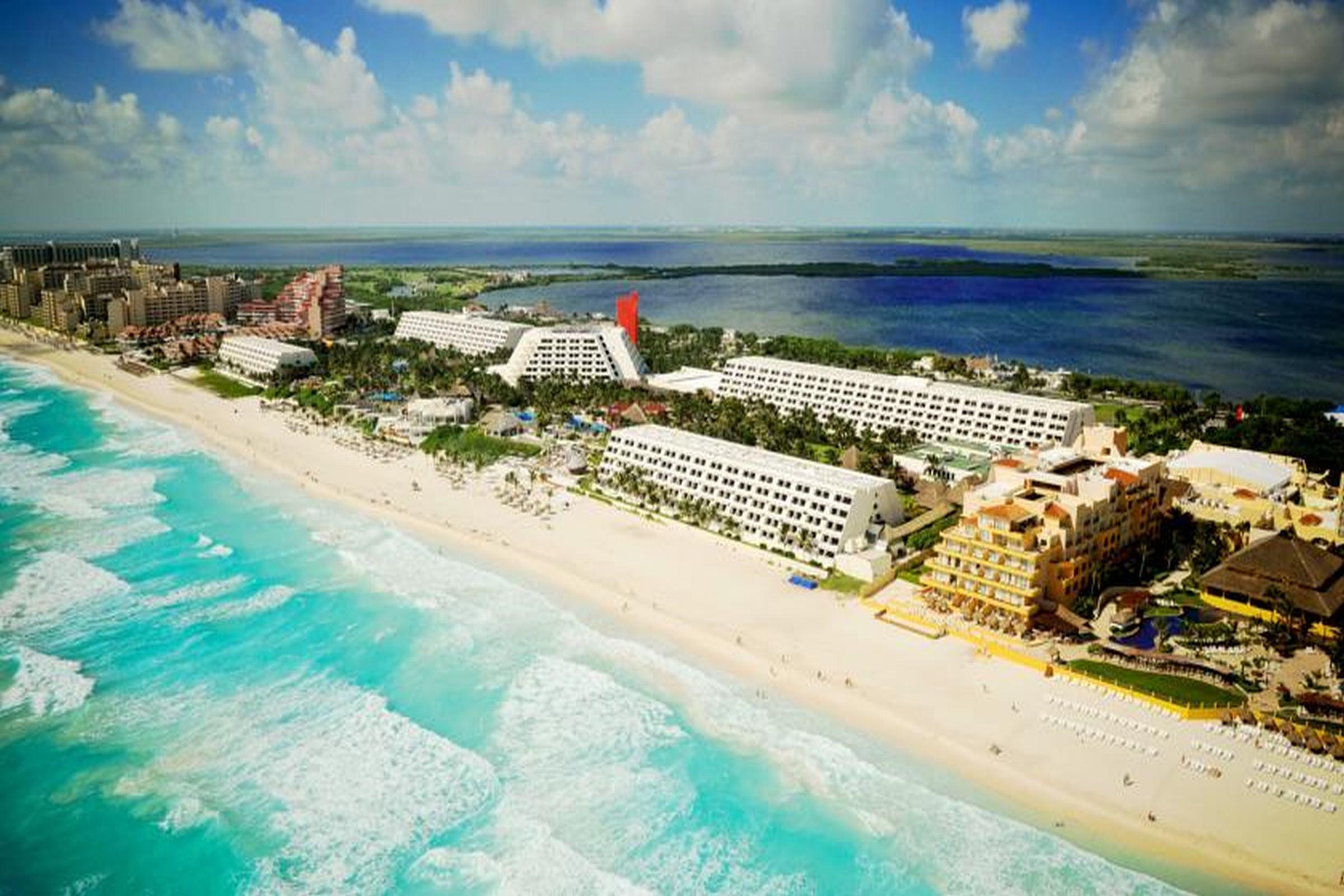 Grand Oasis Канкун Екстер'єр фото Aerial view of the resort